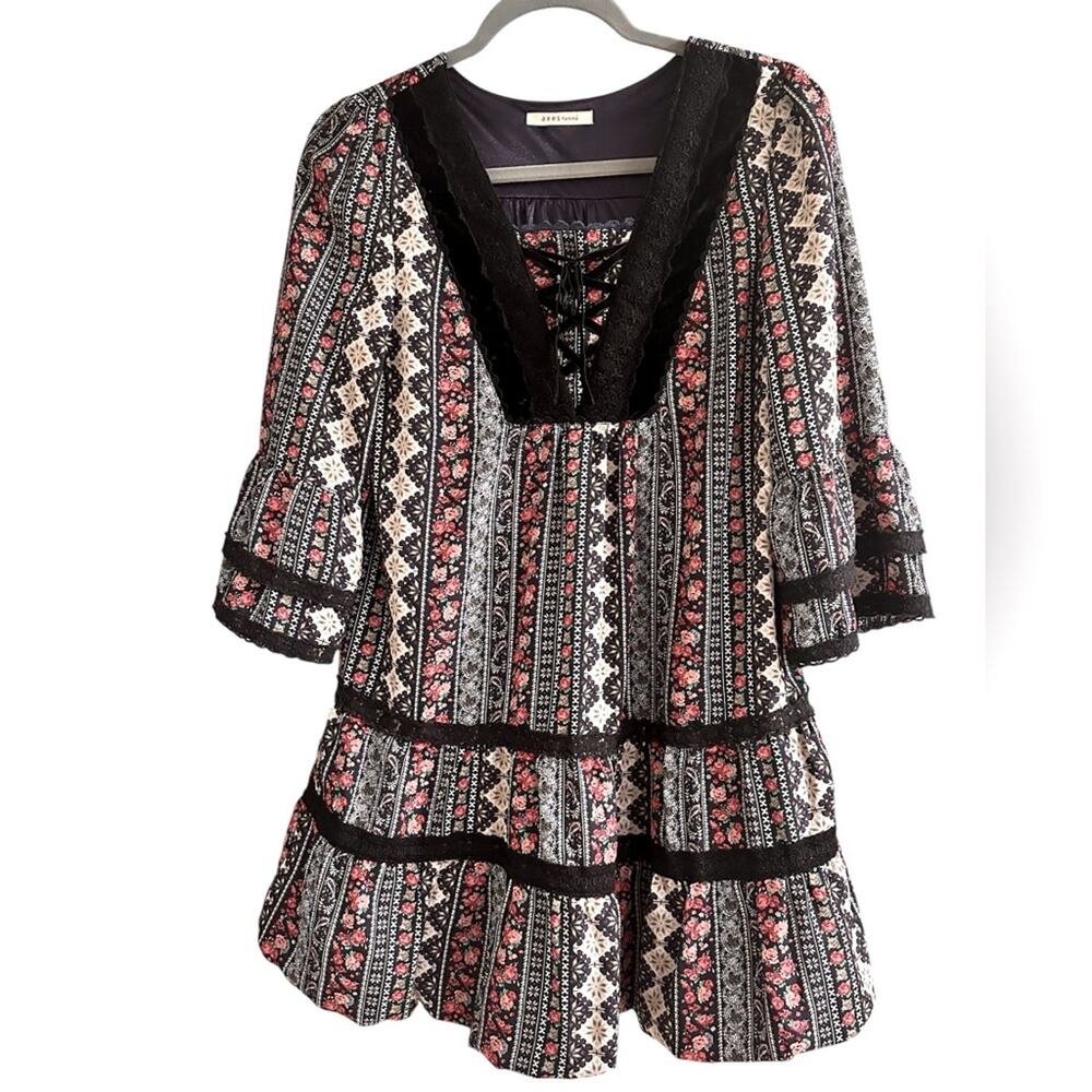 Axes Femme Balloon Hem Floral Lace Velvet Babydoll Dress, size M